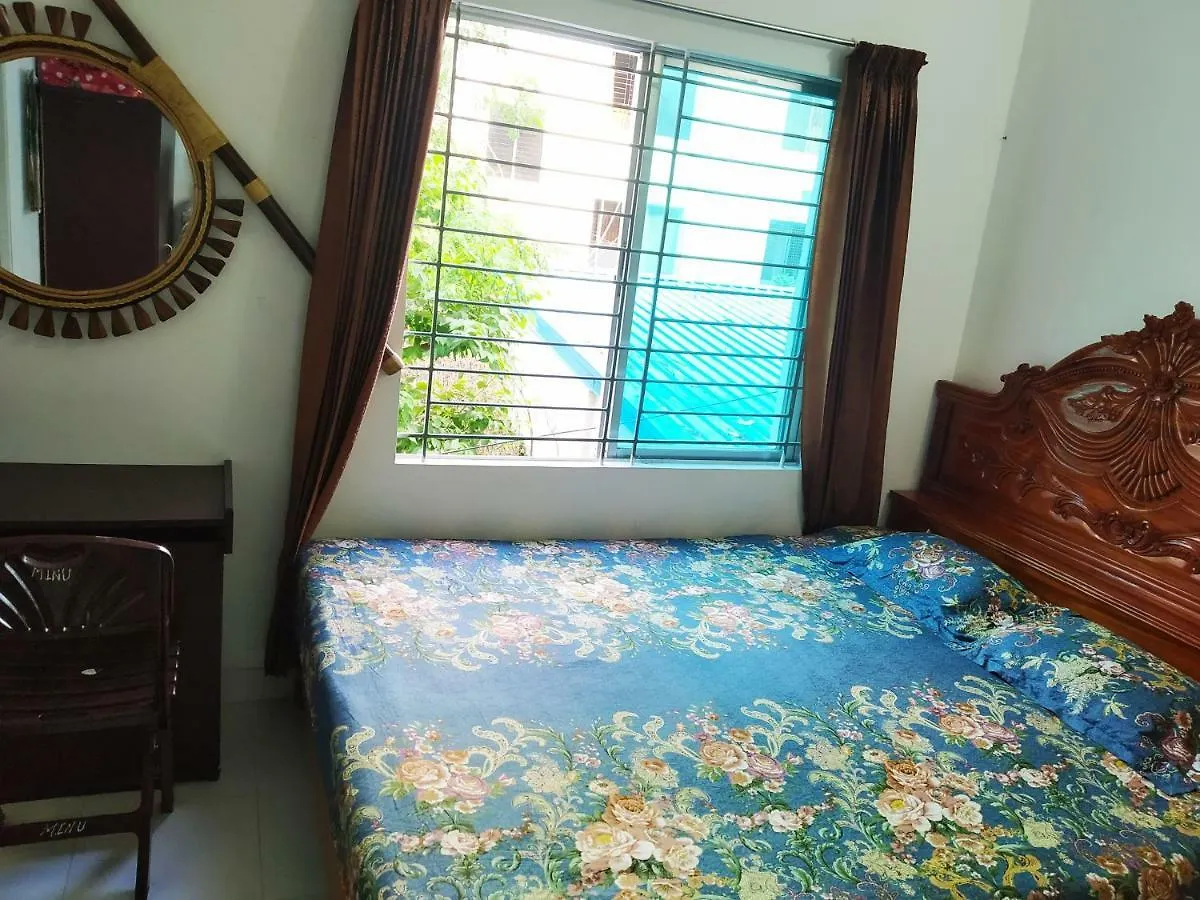 Ur Homestay The Best/Ac+Secured+Lift+Wifi @Uttara Dhaka