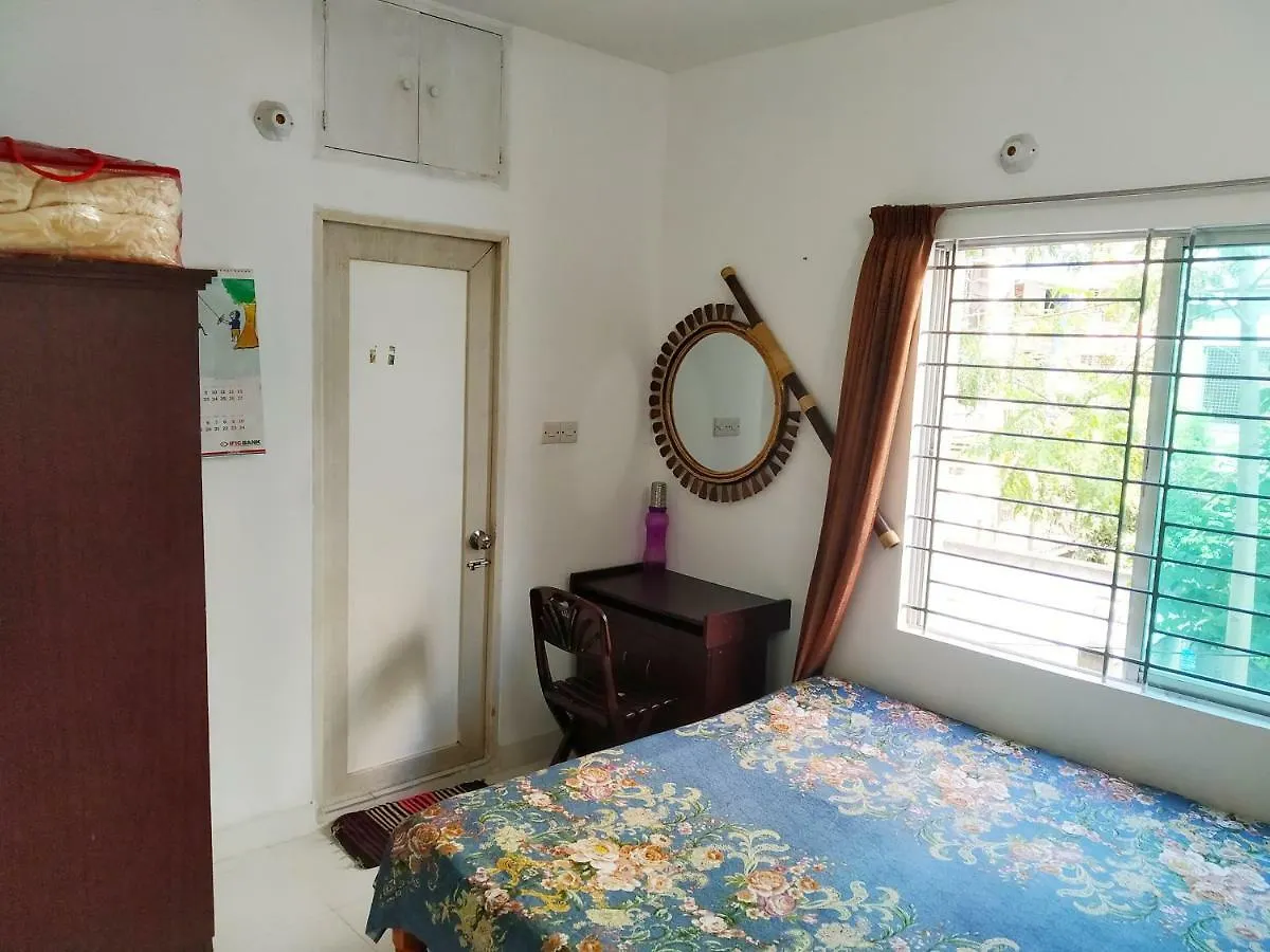 Ur Homestay The Best/Ac+Secured+Lift+Wifi @Uttara Dhaka